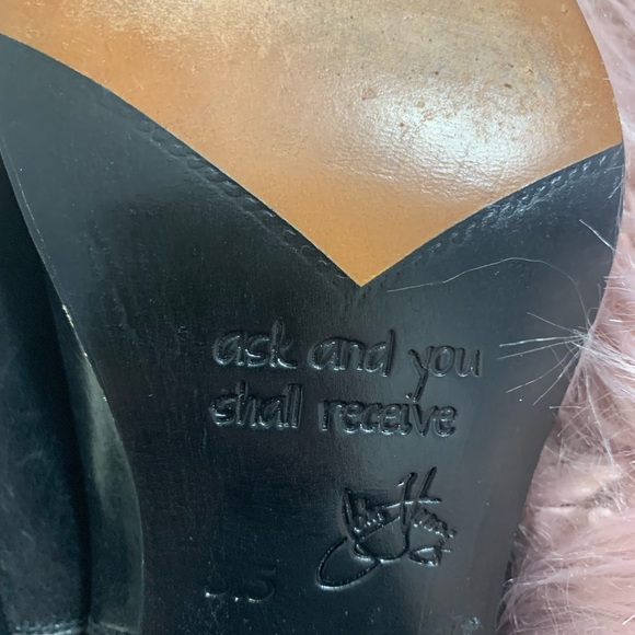 John Fluevog 5.5 black ankle boots - Picture 7 of 13